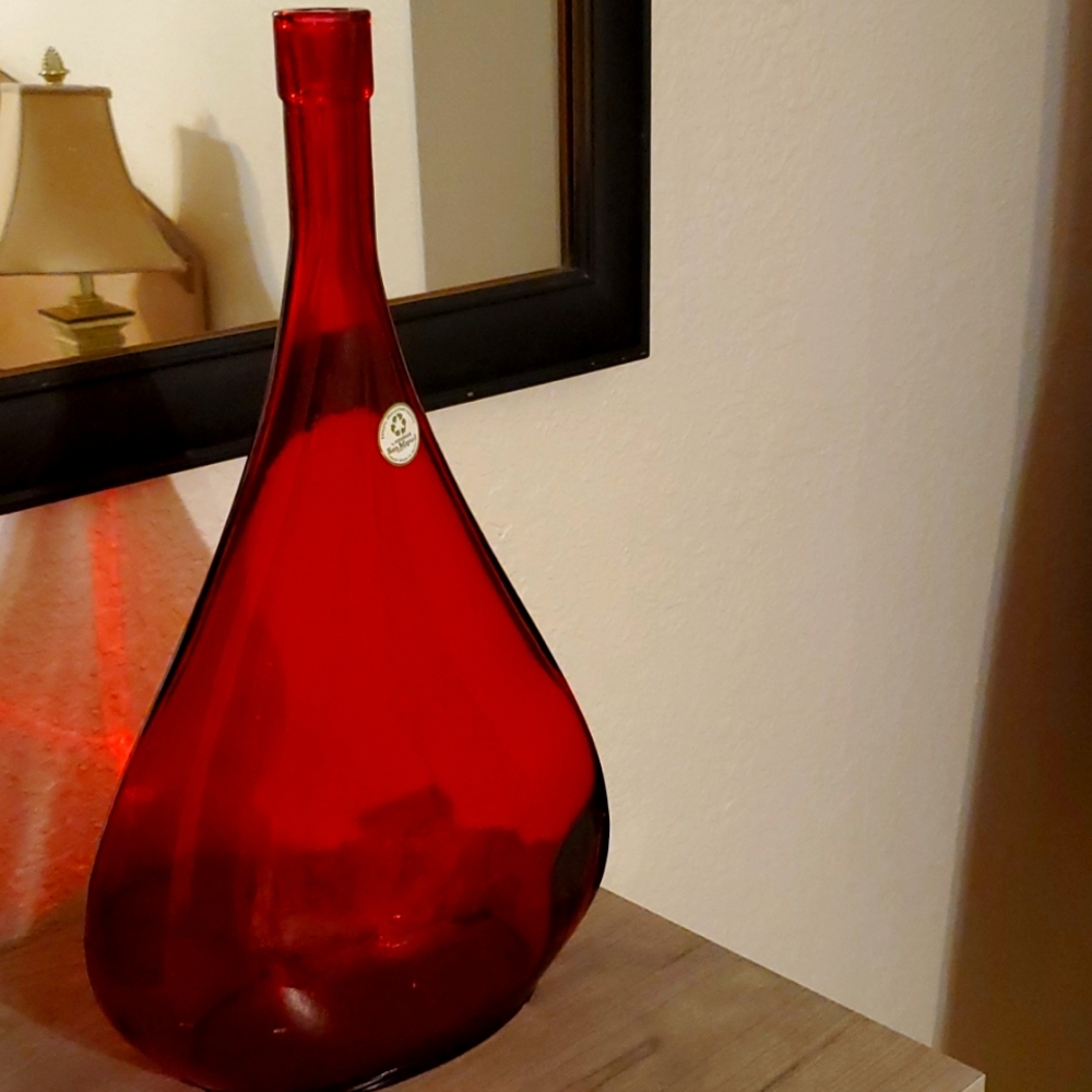 100% recycled glass, Vidrios San Miguel, handmade in Spain, pre owned